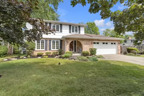 1581 N Forest Rd, Amherst, NY 14221