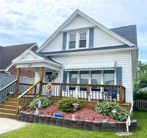 125 Ridgewood Rd, Buffalo, NY 14220