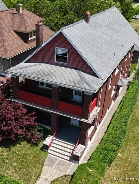 425 12th St, Niagara Falls, NY 14303