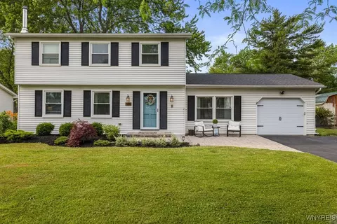320 Brookshire Rd, Porter, NY 14174
