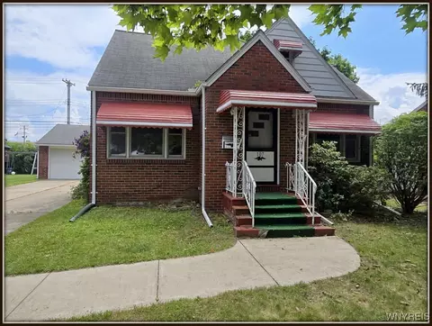 107 Singer Dr, West Seneca, NY 14224