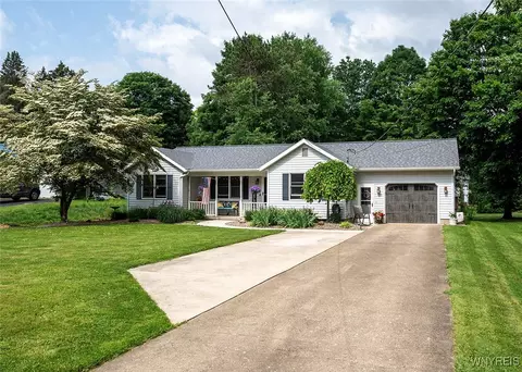 135 East Ave, Springville, NY 14141