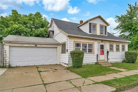 78 Grove St, Buffalo, NY 14207