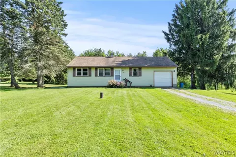 7521 Behm Rd, West Falls, NY 14170