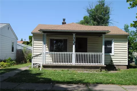 3028 Welch Ave, Niagara Falls, NY 14303