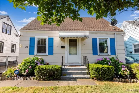 39 Ladner Ave, Buffalo, NY 14220