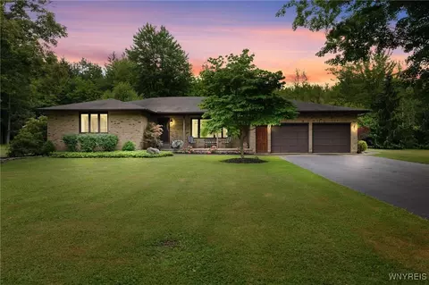 1575 Overhead Rd, Evans, NY 14047