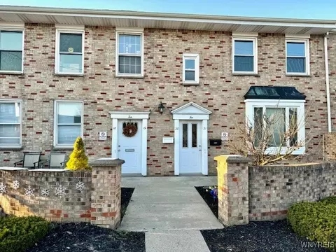 10 Wayne #20, Buffalo, NY 14225