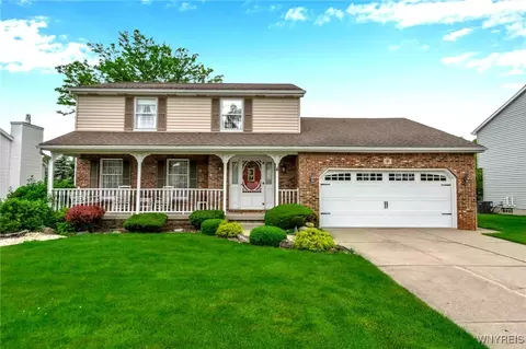 9 Camelot Dr, West Seneca, NY 14224