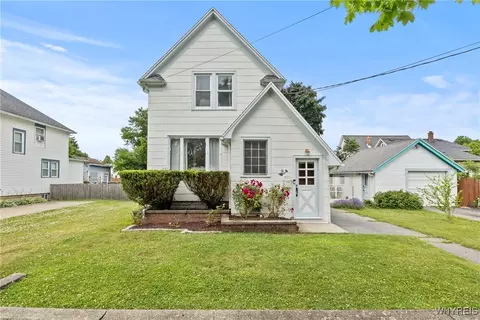 9 Kurtz Ave, Lancaster, NY 14086