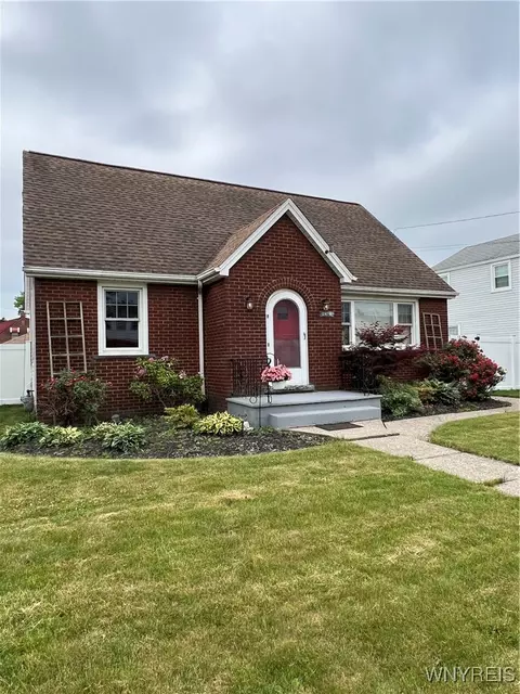 2479 Forest Ave, Niagara Falls, NY 14301