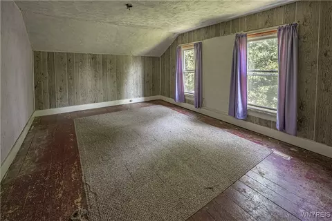 Bedroom - 4700 Lockport Rd, Pendleton, NY 14094 photo 2 of 12