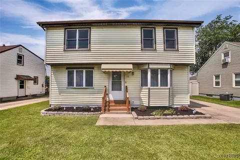 112 Nokomis Pkwy, Cheektowaga, NY 14225