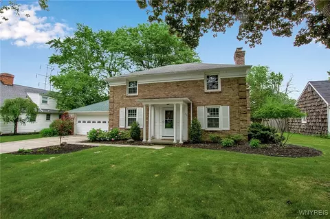 125 Jordan Rd, Amherst, NY 14221