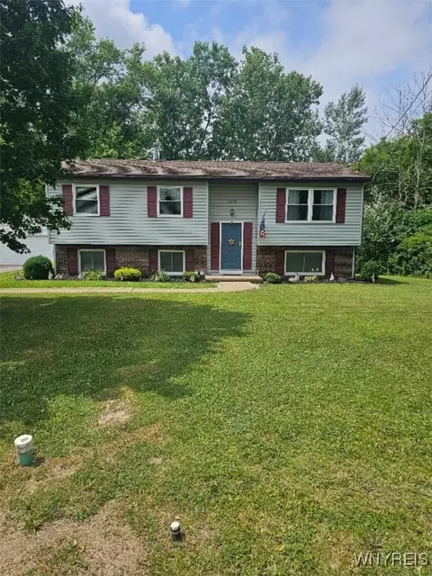 3930 Taylor Rd, Orchard Park, NY 14127