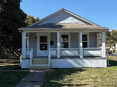 301 Hawley St, Lockport, NY 14094