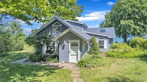 3123 W Lake Rd, Wilson, NY 14172