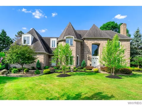 7 The Hamlet, East Amherst, NY 14051