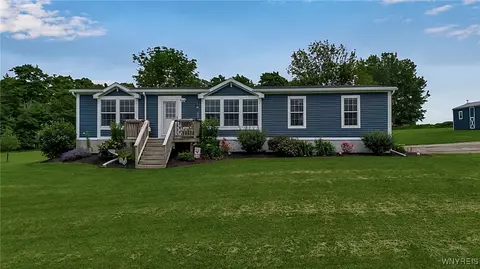 1793 Austin Rd, Attica, NY 14011
