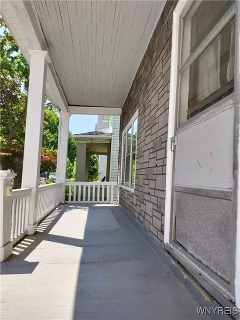 20 Chenango St, Buffalo, NY 14213 photo 3