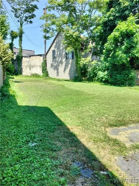 20 Chenango St, Buffalo, NY 14213 photo 30