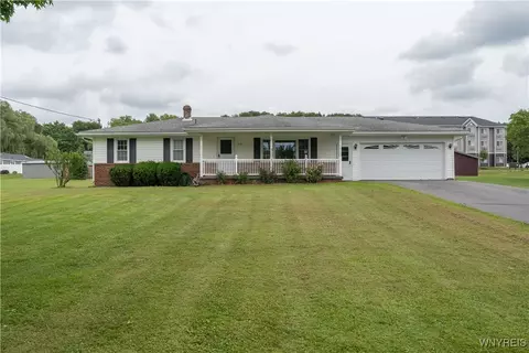 262 Linwood Ave, Warsaw, NY 14569