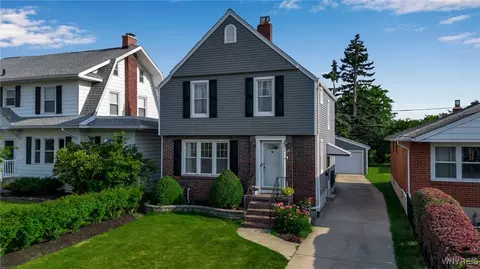 21 Waverly Ave, Buffalo, NY 14217