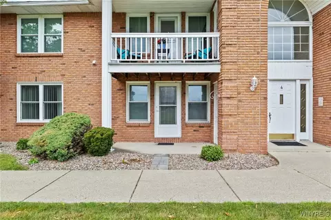 4 Appletree Ct #1, Cheektowaga, NY 14227