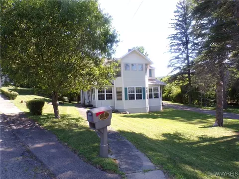 7 Water St, Andover, NY 14806