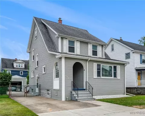 151 Wardman Rd, Kenmore, NY 14217