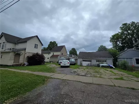 1025 Spruce St, Olean, NY 14760 photo 4