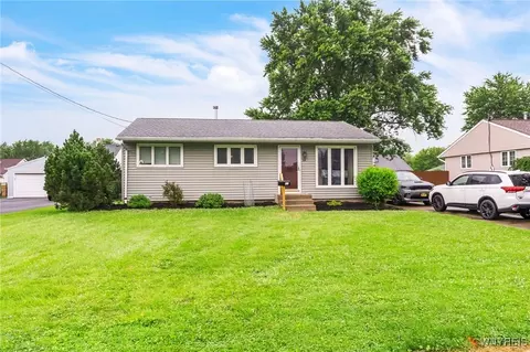 64 Markey Ave, Lancaster, NY 14086