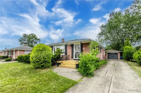 130 Alberta Dr, Amherst, NY 14226
