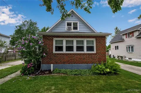 23 Cleveland Ave, Tonawanda, NY 14150