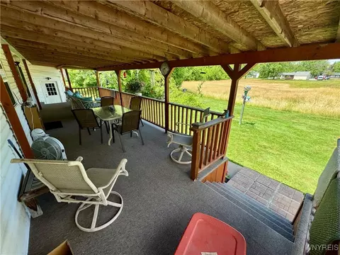 3023 Springview Dr, Newfane, NY 14108 photo 7