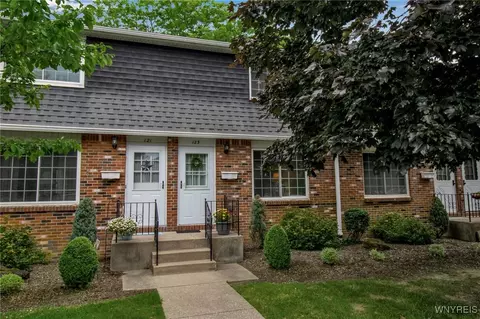 150 S Union Rd #123, Amherst, NY 14221