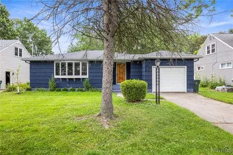 411 Robert Dr, North Tonawanda, NY 14120