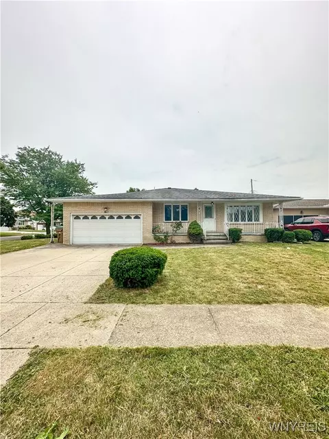 138 Vern Ln, Cheektowaga, NY 14227