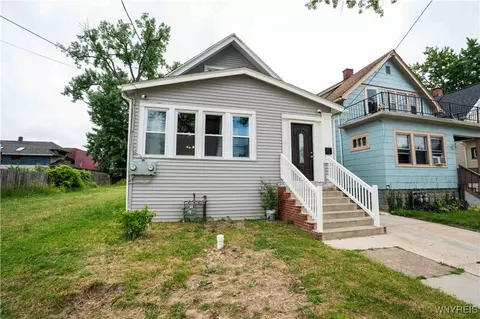 14 Phyllis Ave, Buffalo, NY 14215