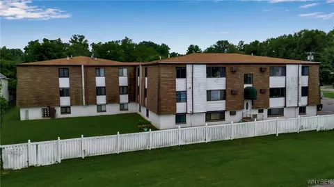 51 S 86th St #10B, Niagara Falls, NY 14304