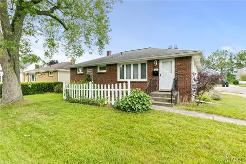 357 Forbes Ave, Tonawanda, NY 14150