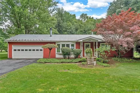 11070 Fairview Dr, Gowanda, NY 14070