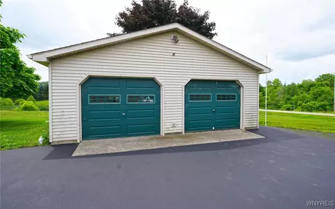 11143 Chaddock Rd, Alexander, NY 14005 photo 32