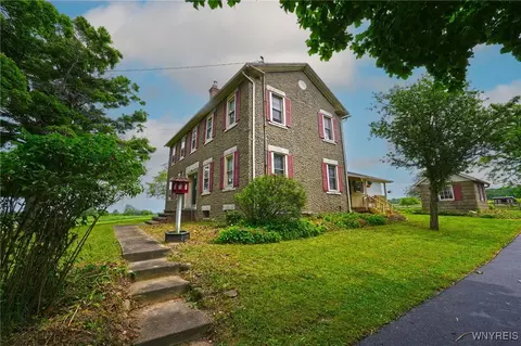 11143 Chaddock Rd, Alexander, NY 14005 photo 4