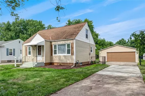 93 Sharon Dr, Tonawanda, NY 14150