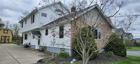 239 Bullis Rd, West Seneca, NY 14224
