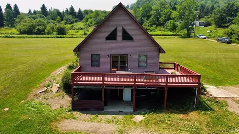 10130 Waite Hollow Rd, New Albion, NY 14719