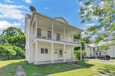 58 Center St, Pomfret, NY 14063