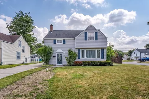 165 Kelvin Dr, Buffalo, NY 14223