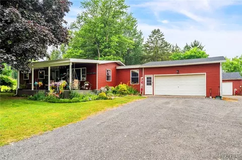 3773 Gaines Basin Rd, Albion, NY 14411